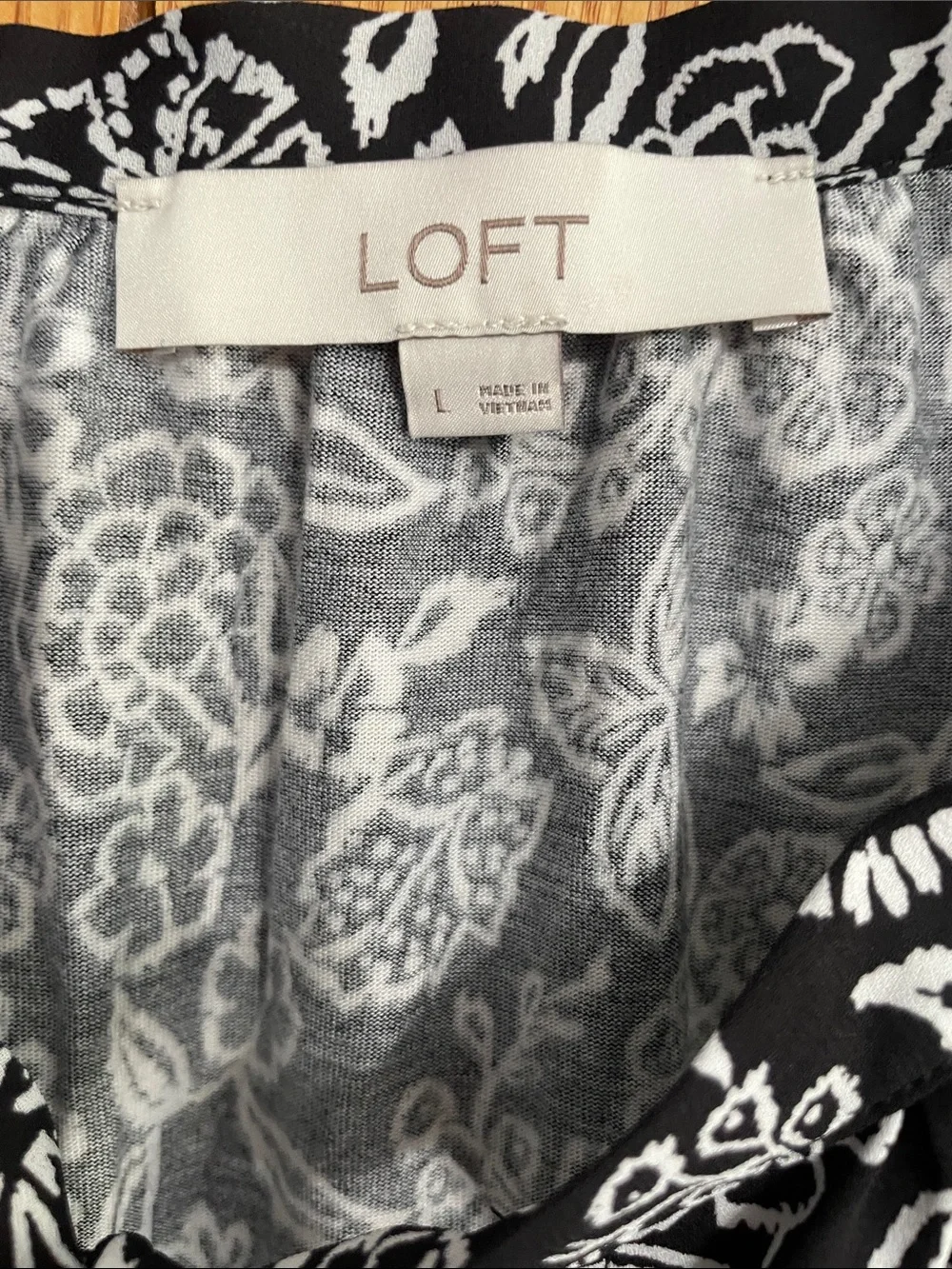 LOFT blouse allover